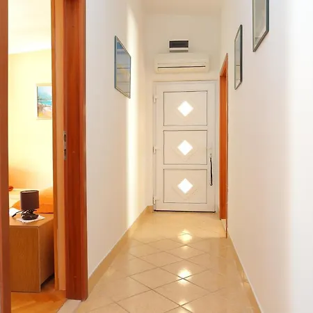 By The Sea Arbanija, Ciovo - 18797 アパート トロギール