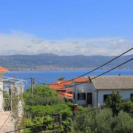 Appartement By The Sea Arbanija, Ciovo - 18797 Trogir