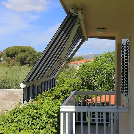 アパート By The Sea Arbanija, Ciovo - 18797 *