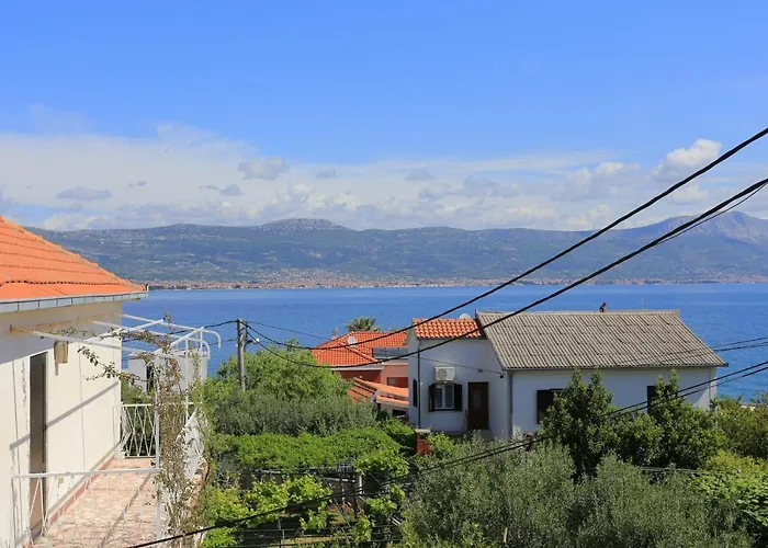 Appartement By The Sea Arbanija, Ciovo - 18797 Trogir